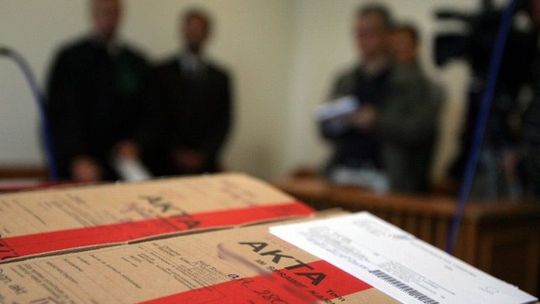 Dyrektor oskarżony o oszustwo na... korzyść miasta