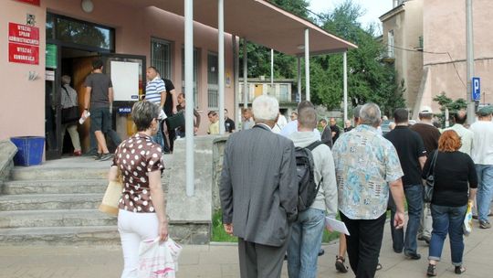 Dyrektor Wydziału Komunikacji o stołek niżej
