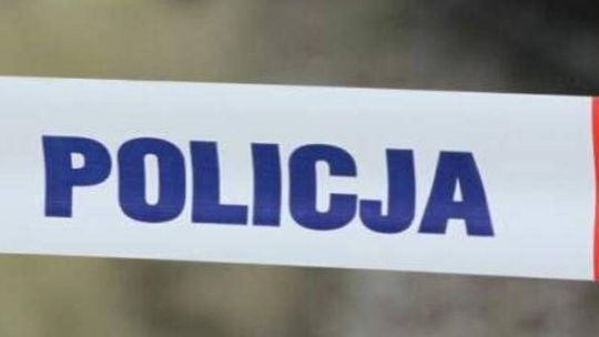 Dziadek najechał przyczepą na wnuczka. Dziecko nie żyje