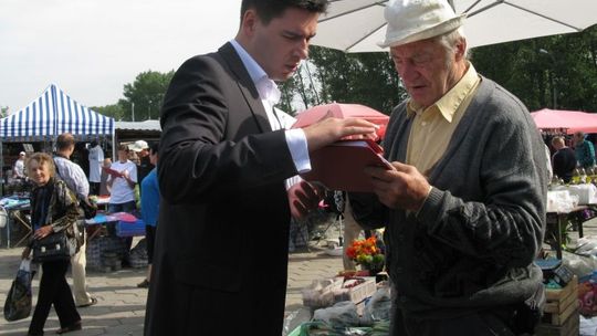 Działacz PiS zaczął kampanię. Z błędem ortograficznym