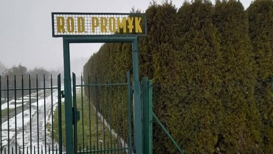 Działkowcy zaniepokojeni. Czy nowe przepisy zagrażają ogródkom działkowym?  