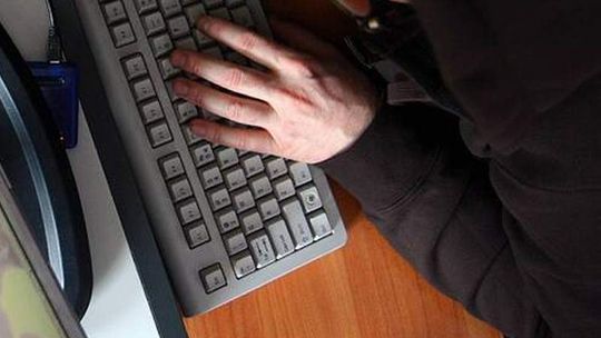 Dzieci zobaczyły nagie zdjęcia nauczycielki