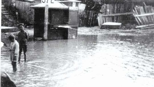 Dzieje Puław: Wisła. Rzeka piękna, zmienna i groźna