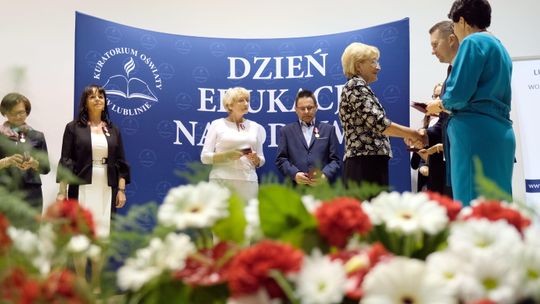 Dzień Edukacji Narodowej. Medale i nagrody dla nauczycieli z Lubelskiego [zdjęcia]