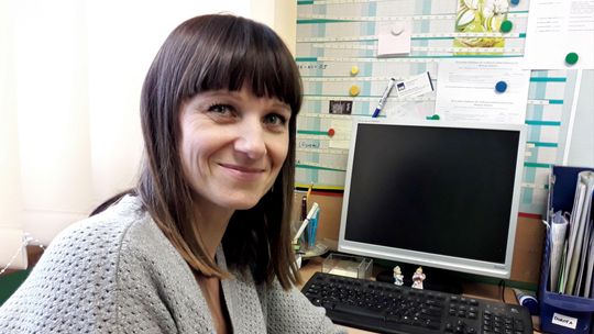 Dzień kobiet: Matka Polka zaganiana i umordowana życiem codziennym oraz szklany sufit