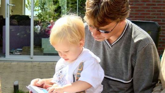 Dzień Ojca. Tylko 278 ojców skorzystało z urlopu rodzicielskiego