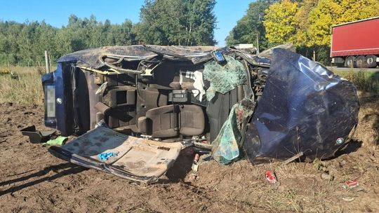 Dzień wcześniej kupił BMW. Rano dachował na polu, miał prawie 2 promile