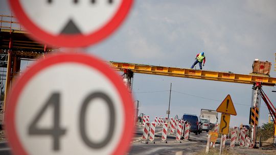 Dziennik budowy S17: 5500 pali pod ekrany