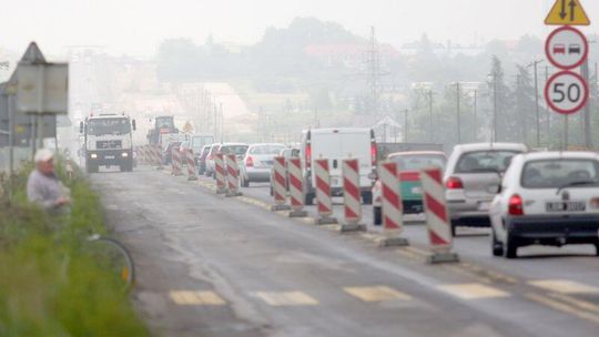 Dziennik budowy S17: Deszcz hamuje drogowców