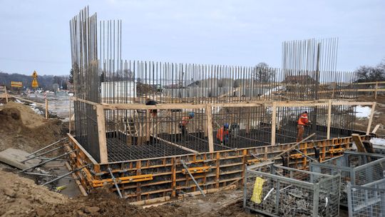 Dziennik budowy S17: Obwodnica wyszła z ziemi (zdjęcia)