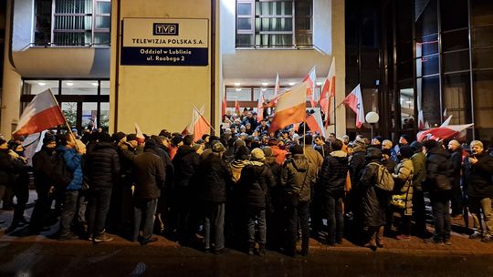 Dziennikarka przerwała protestującym w obronie mediów publicznych. ”Chciałam zareagować na kłamstwa”
