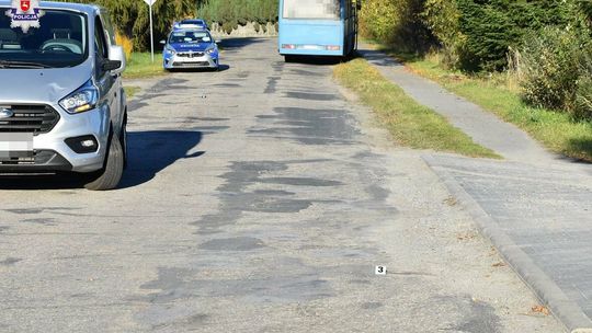 Dziewczynka wracając ze szkoły weszła pod samochód