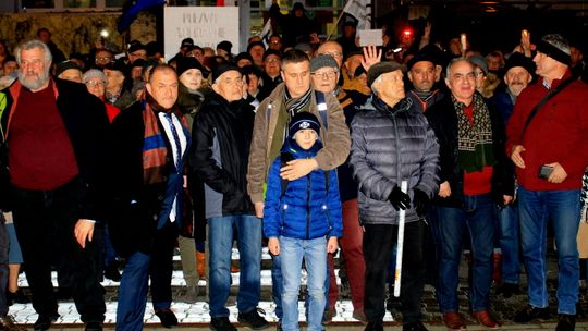 "Dziś sędziowie - jutro Ty". Demonstracja przed sądem w Puławach [zdjęcia]
