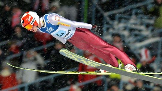 Dzisiaj o godz. 18 skoki narciarskie w Kuopio. Kamil Stoch walczy o podium