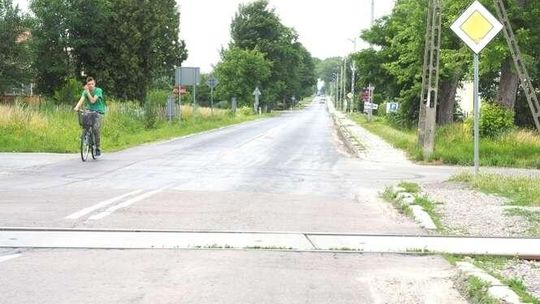 Dziurawa droga z Niedrzwicy do Bełżyc. Jest szansa na remont