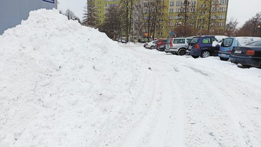 Dzwonią, dzwonią a pług nie przyjeżdża