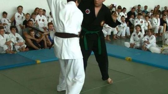 Edukacja poprzez sport(wideo)