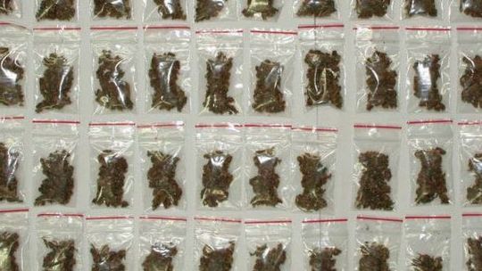 Efekt policyjnej interwencji: marihuana stanęła mu w gardle