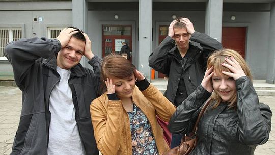 Egzamin gimnazjalny 2012: Część humanistyczna (Pytania, odpowiedzi, arkusze)