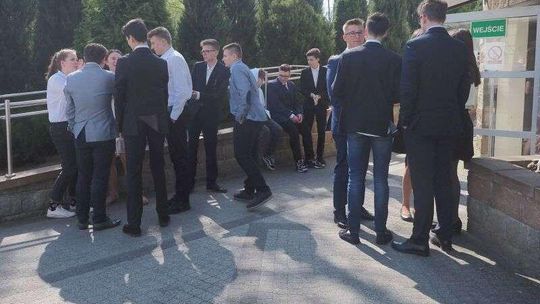 Egzamin gimnazjalny 2018: Był przeciek. Unieważnią egzamin z języka polskiego? 