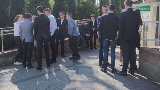 Egzamin gimnazjalny 2018 już za nimi. Jakie są wrażenia uczniów? 