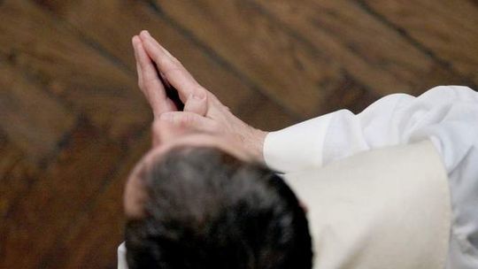 Egzorcyzmy miały wypędzić demona. "Matka uważała, że dziewczyna mówi nie swoim głosem"