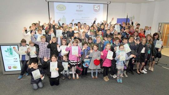 Ekologiczni zbieracze nagrodzeni. Jeden uczeń zebrał 37 tys. butelek