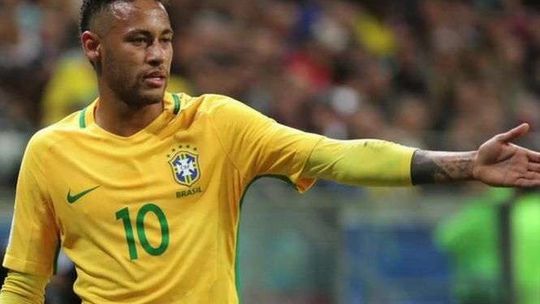 Eksperci wycenili piłkarzy. Neymar droższy od Messiego (wideo)