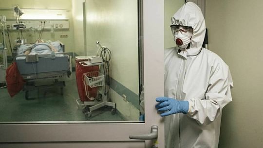 Ekspert: Nigdy nie osiągniemy zbiorowej odporności przeciw COVID-19