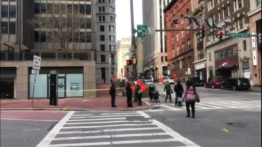 Eksplozja wstrząsnęła biurowcem w Baltimore. Co najmniej 23 osoby ranne