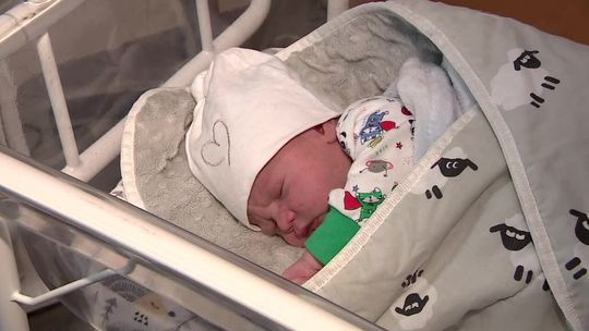 Ekspresowy poród na parkingu przed szpitalem