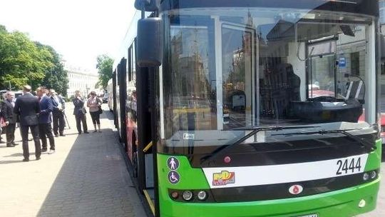 Elektryczny autobus już wozi pasażerów po centrum Lublina. Za darmo, później za 1 zł