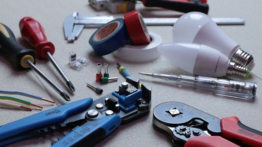 Elektryk Piaseczno — dlaczego warto wybrać sprawdzonego specjalistę?
