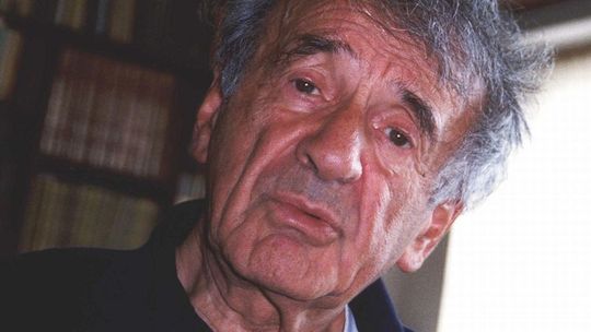 Elie Wiesel: Gdy chcą nas zranić najbardziej, uderzają w nasze dzieci