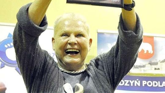 Elżbieta Dzikowska i Tony Halik. Nowa tabliczka na Skwerze Podróżników