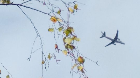 Embraer lata nad Lublinem i okolicami. Czytelnicy: W jakim celu? [wideo]