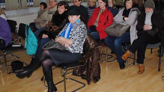 Emerytka ukarana mandatem za plakaty reklamowe. Nie zamierza płacić