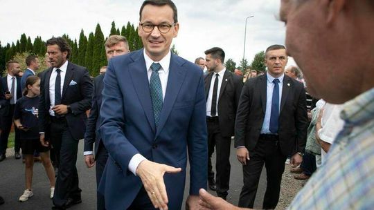 Emerytury bez PIT, budowa domu bez pozwolenia. 10 kroków na 100 dni „Nowego ładu”