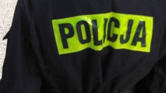 Emocje piłkarskie sięgnęły zenitu. Kibic zaczął demolować mieszkanie