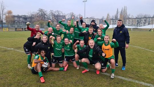 Emocjonujący koniec roku dla żeńskich zespołów piłkarskich z naszego regionu