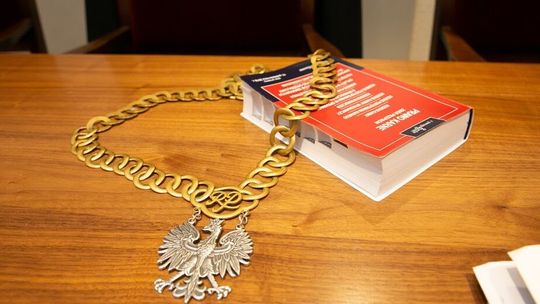 Energetyk spryskany gazem pieprzowym. Sąd ogłosił wyrok w sprawie policjantów