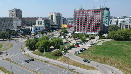 Epidemia koronawirusa. Ilu ubyło pracowników na etatach? Dane ZUS i GUS