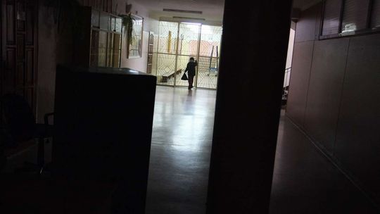 "Erotyczne lekcje" i dziwne SMS-y do 15-latki. Relacje od uczniów zbulwersowały rodziców