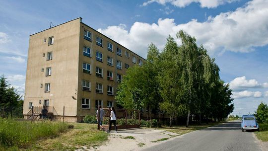 Estetyka elewacji odstrasza, ale młodzież w tej bursie chce mieszkać 