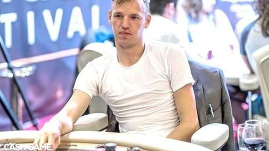 Estoński pokerzysta przegrał zakład, zamieszka "za karę" w Hrubieszowie. Dlaczego wybrał to miasto?