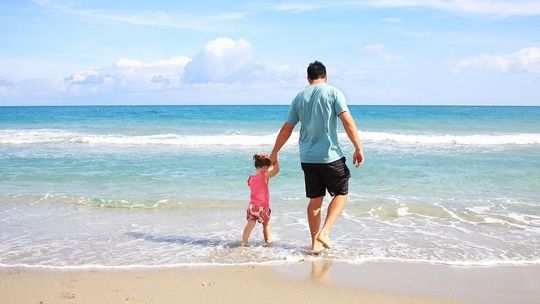 Europa przygotowuje się do sezonu turystycznego. Kraje stopniowo znoszą ograniczenia