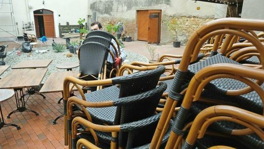 Europa się otwiera. Część miejsc dostępna tylko dla zaszczepionych przeciw COVID-19