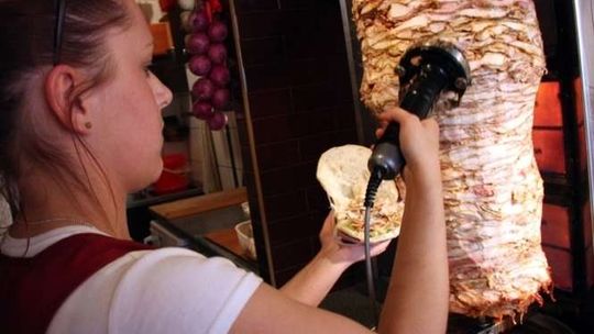 Europarlament wydał oświadczenie w sprawie kebabów