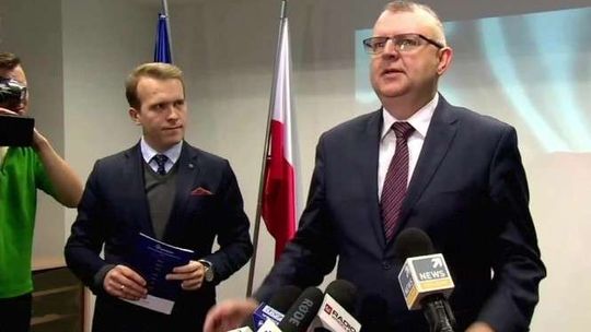 Europoseł odszedł z PiS. "Nie mogę godzić się na strategię podjętą przez kierownictwo PiS"