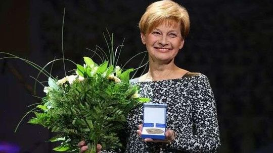 Ewa Dados z Europejską Nagrodą Obywatelską. Za "wrażliwość i potrzebę niesienia pomocy"